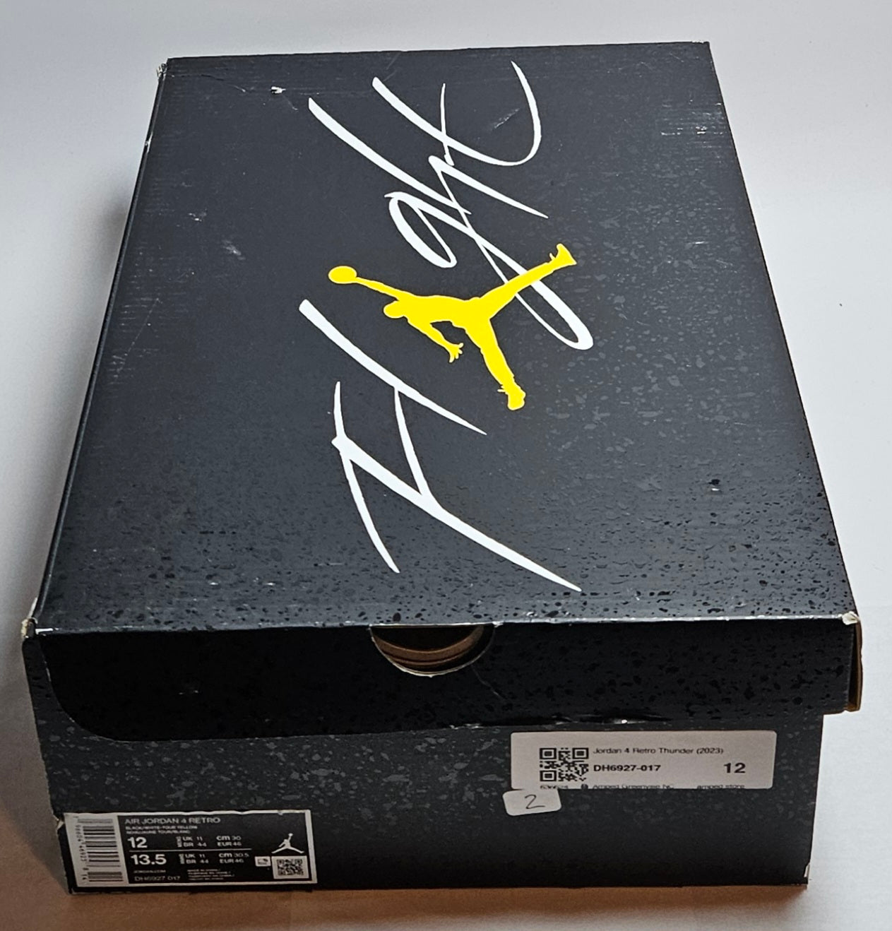 Air Jordan 4 Retro “Thunder”