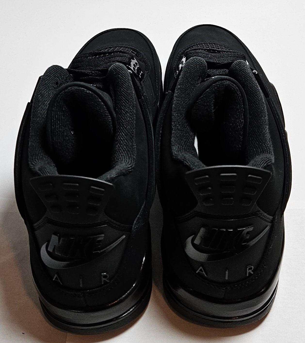 Jordan 4 Retro Black Cat (2025)