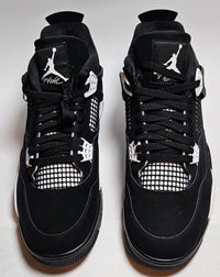 Air Jordan 4 Retro “White Thunder”